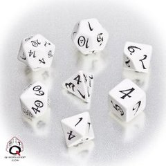 White & Black Classic 7 Dice Set